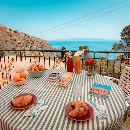 Pascia Madonna Rocca Bed & Breakfast
