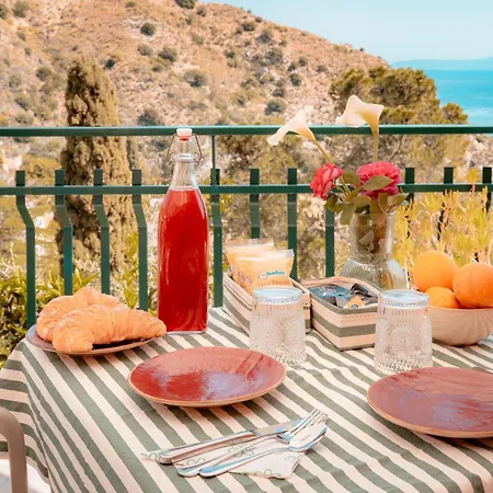 Bed & Breakfast Pascia Madonna Rocca *