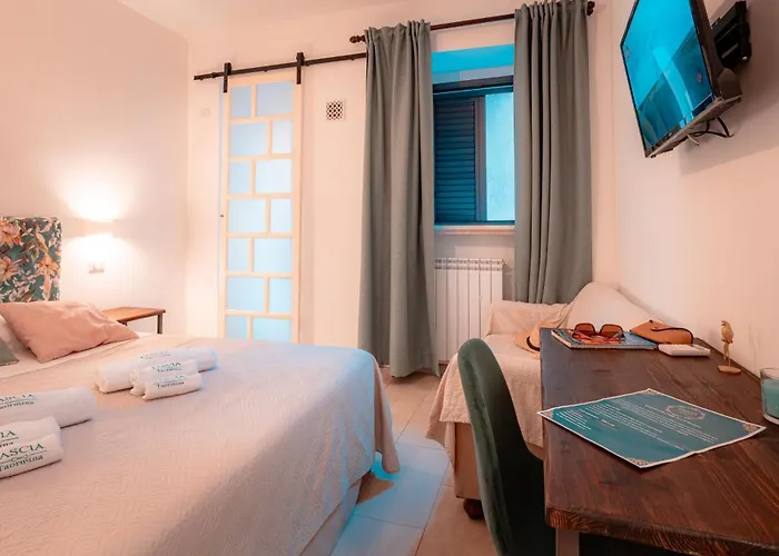 Pascia Madonna Rocca Taormina